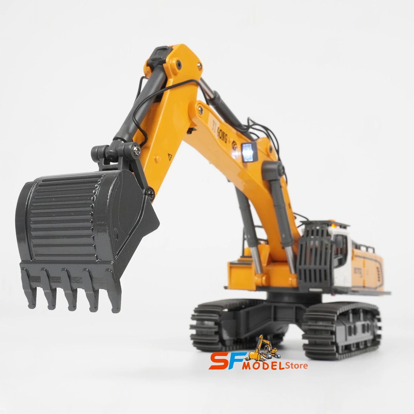 Mini Excavator 1/50 970 Electric Excavator Simulation Model with Lighting System Desktop Remote Control Excavator Model Toy