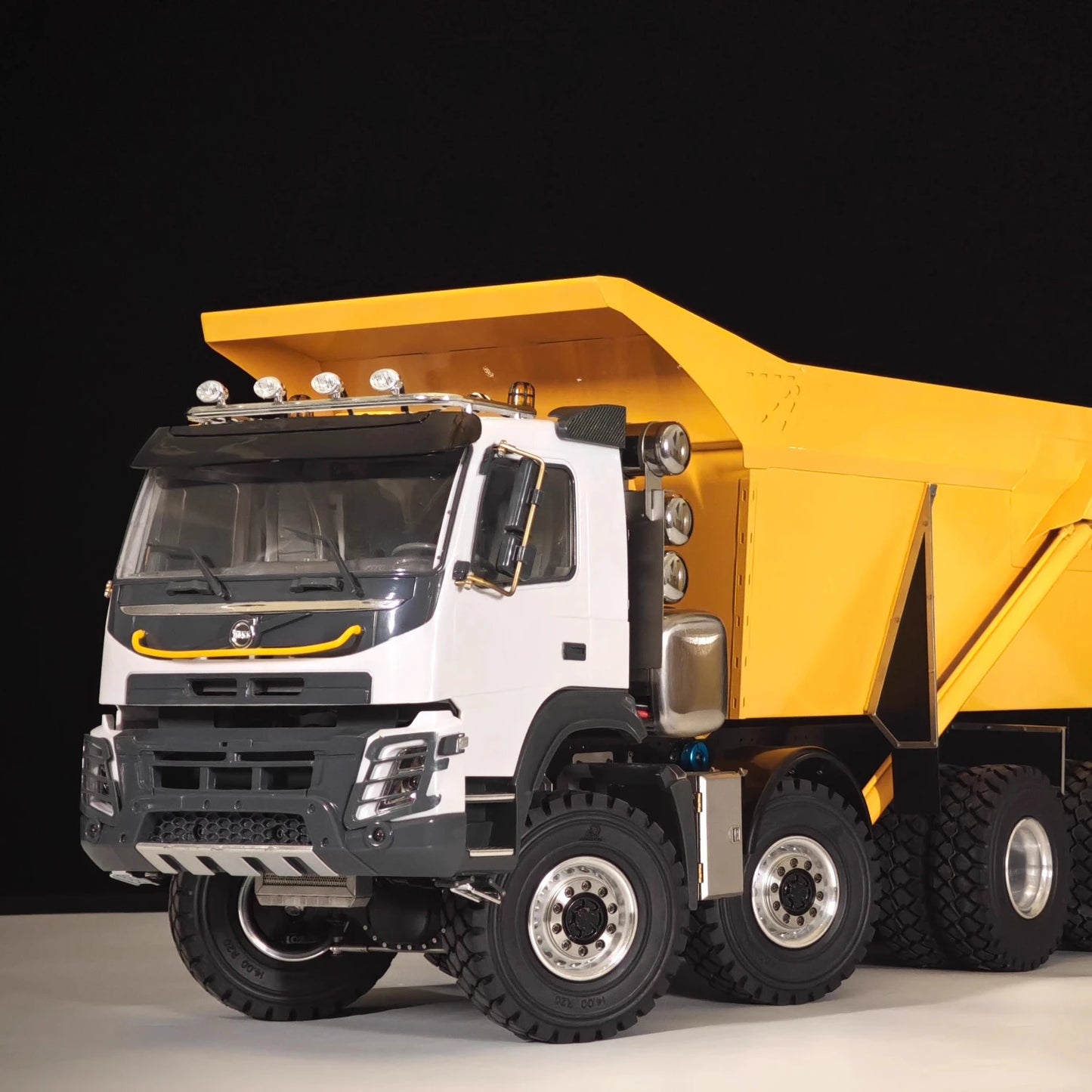 JDM 219 RC Truck 1/14 10x10 Hydraulic RC Dump Truck Metal Model with 3-speed Transmission Light Sound Remote Control Car Boy Toy