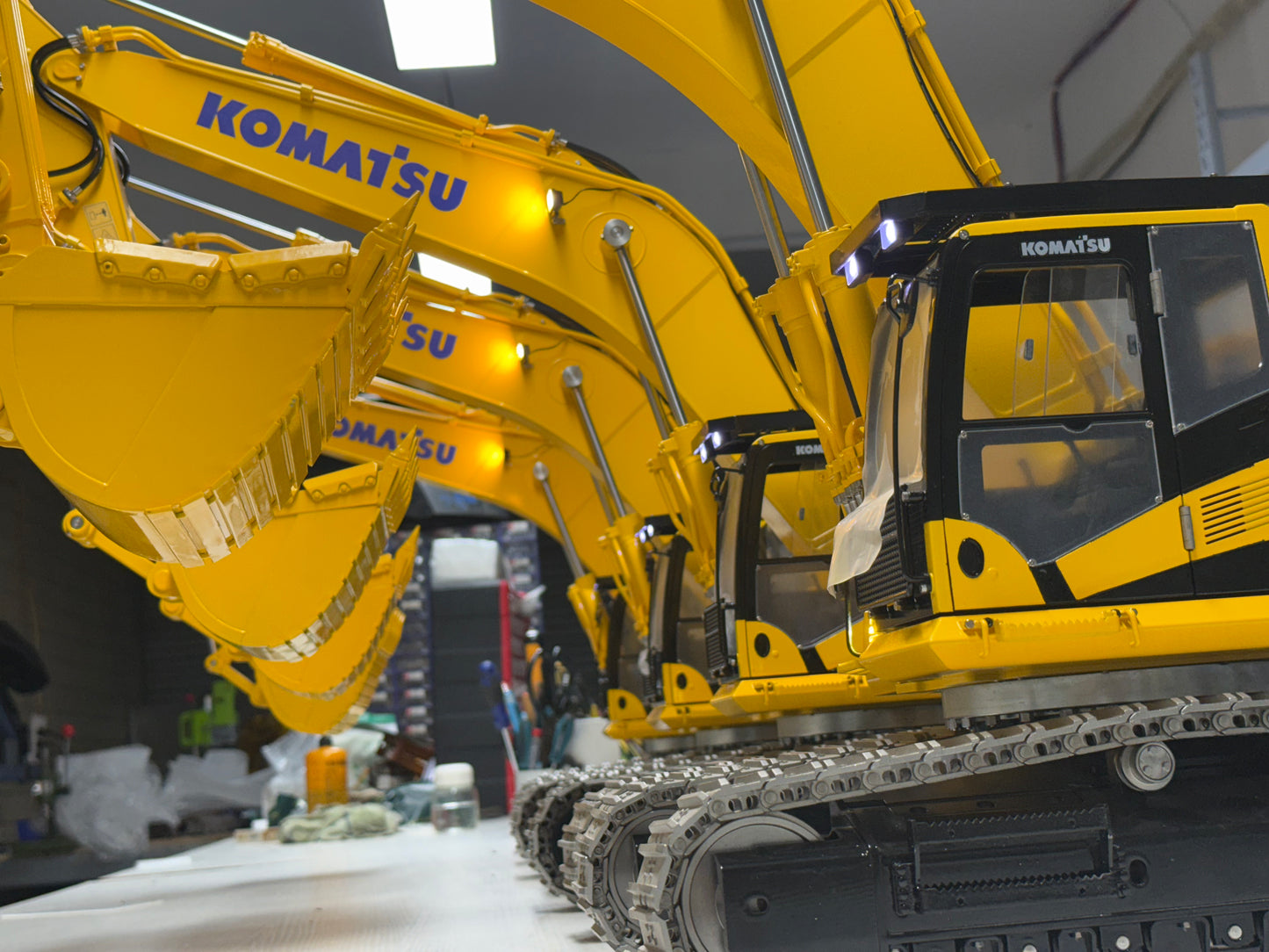 PC500 Hydraulic RC Excavator 1/12 Metal RC Crawler Excavator Model RTR Heavy Engineering Machinery Remote Control Car Boy Toy