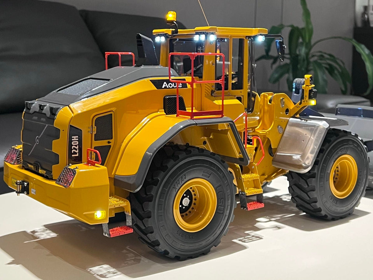 LESU 1/14 RC Wheeled Hydraulic Loader L220 (A0013) Metal Construction Vehicle KIT / RTR with FlySky PL18EV Lite Radio