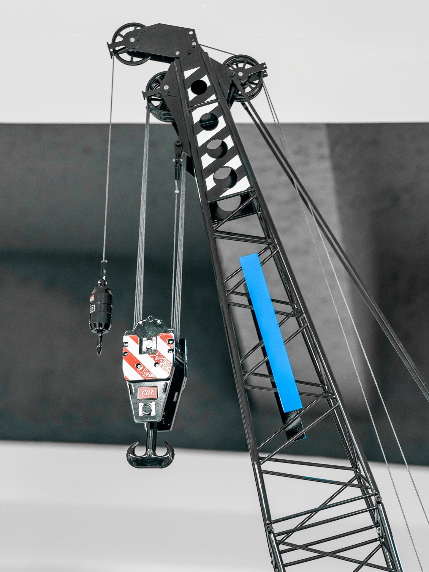 1/14 C1200 Hydraulic Crawler Lattice Boom Crane Model - Professional 100KG Grade Heavy-Duty CNC Metal Edition (RTR)