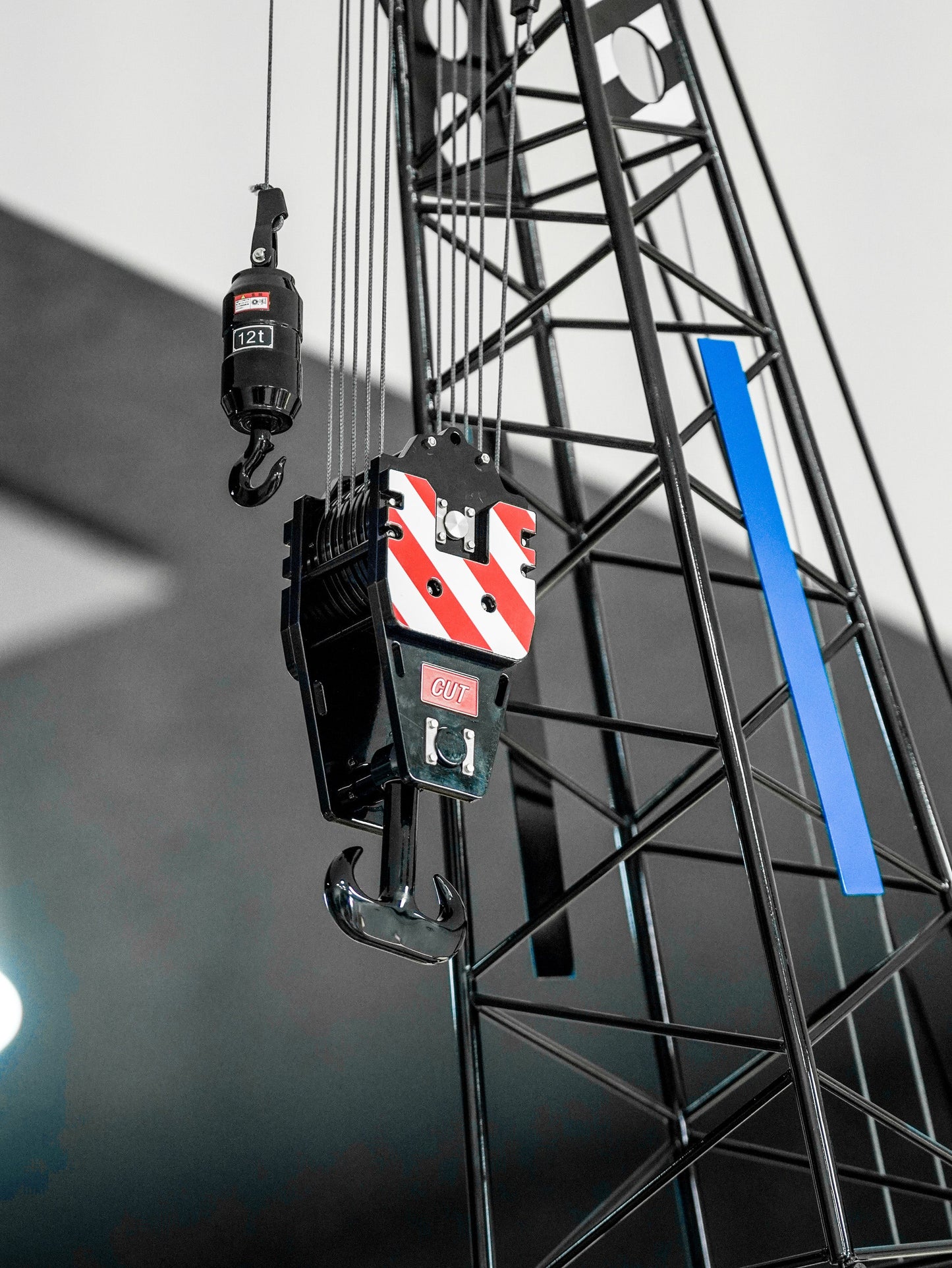 1/14 C1200 Hydraulic Crawler Lattice Boom Crane Model - Professional 100KG Grade Heavy-Duty CNC Metal Edition (RTR)