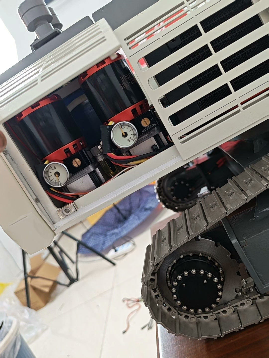 1/14 Scale Liebherr 9150 RC Hydraulic Excavator Model - Full Brushless, Dual Oil Pumps & Dual