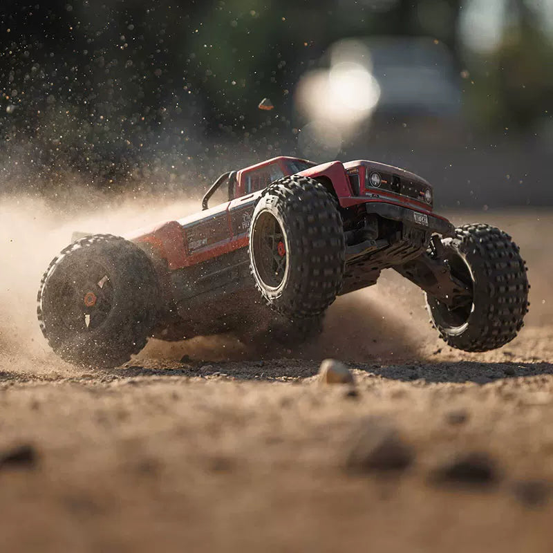 ARRMA 1/10 OUTCAST 4S BLX V2.5 4WD Brushless Stunt Truck RTR