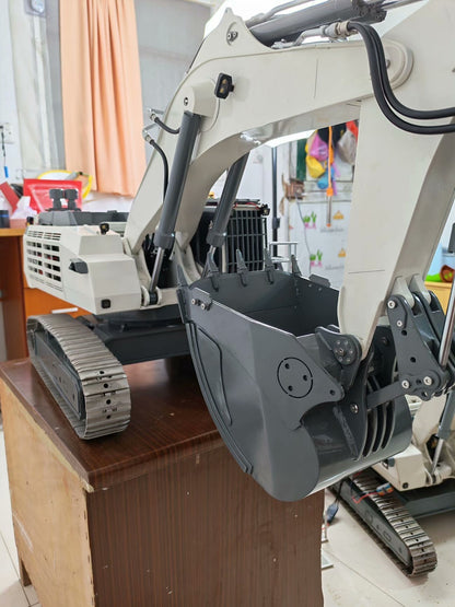1/14 Scale Liebherr 9150 RC Hydraulic Excavator Model - Full Brushless, Dual Oil Pumps & Dual