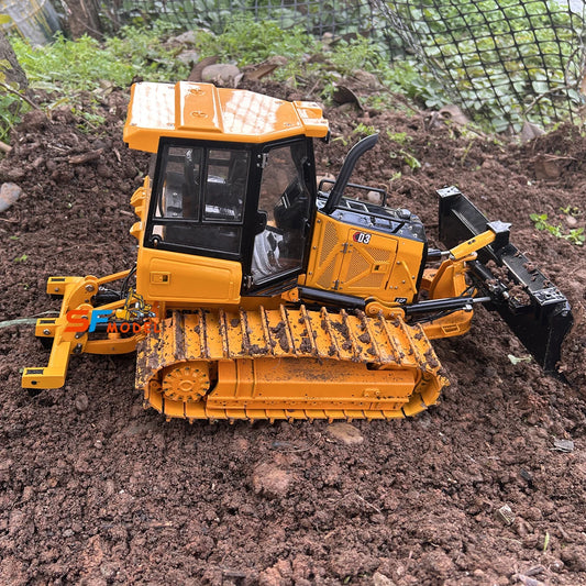 D3 Bulldozer 1/12 Scale Hydraulic RC Bulldozer Metal Heavy Construction Engineering RC Car Model Toy with Light and Sound System