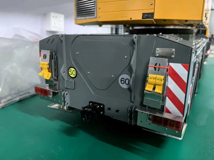LTM1350 RC-Kran 1/14 6-Achs-Hydraulik-Elektrokran Metallmodell mit PL18-Fernsteuerung, Licht- und Soundsystem RC-Kran-Spielzeug 