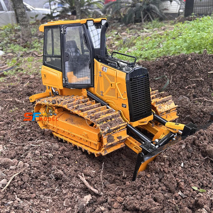 D3 Bulldozer 1/12 Scale Hydraulic RC Bulldozer Metal Heavy Construction Engineering RC Car Model Toy with Light and Sound System