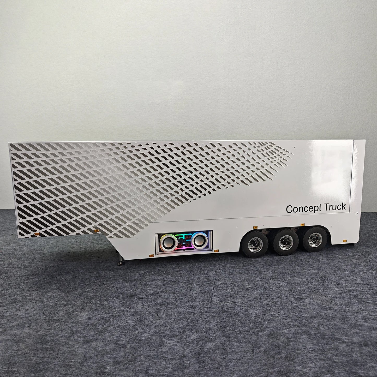 1/14 Metal 3-Axle RC Container Trailer Truck with Lights & Openable Sides