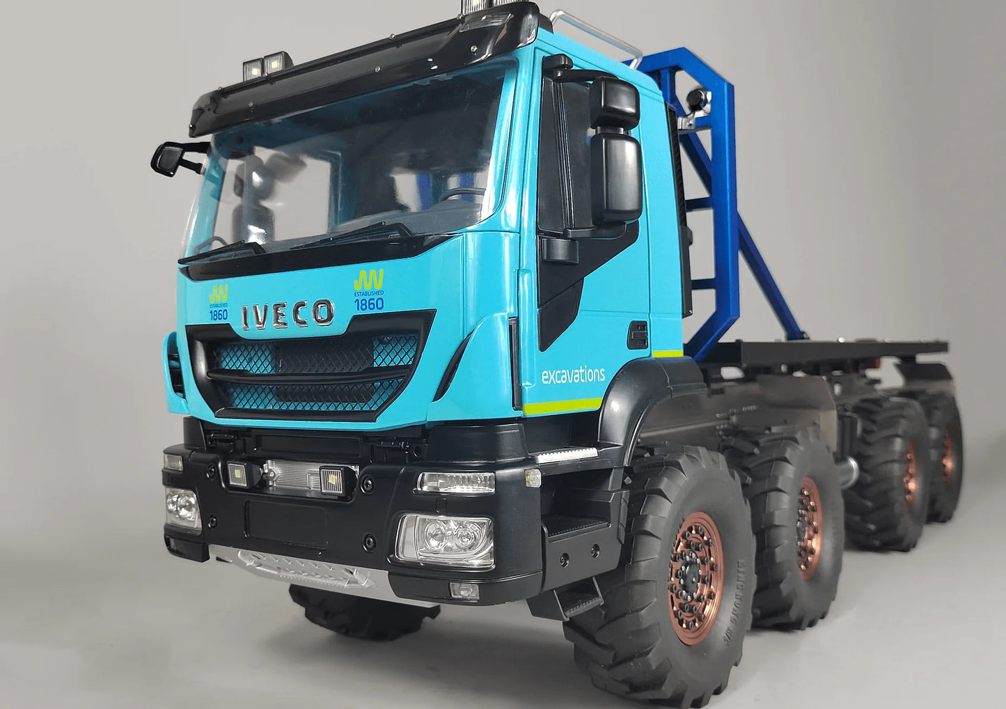 Iveco RC Trailer 1/14 8x8 RC Car Climbing Car Model with Winch RTR Version Boys Remote Control Trailer Toy