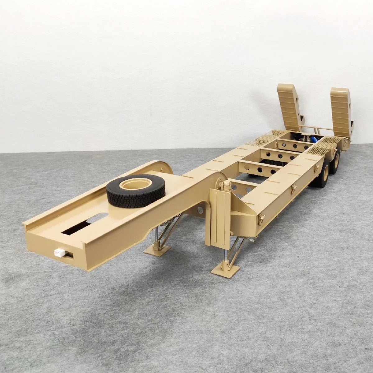 RC Trailer Metal Model Electric Tailgate with Light Suitable for HG P802 Remote Control Tractor 1/12 1/14 Tamiya RC Trailer