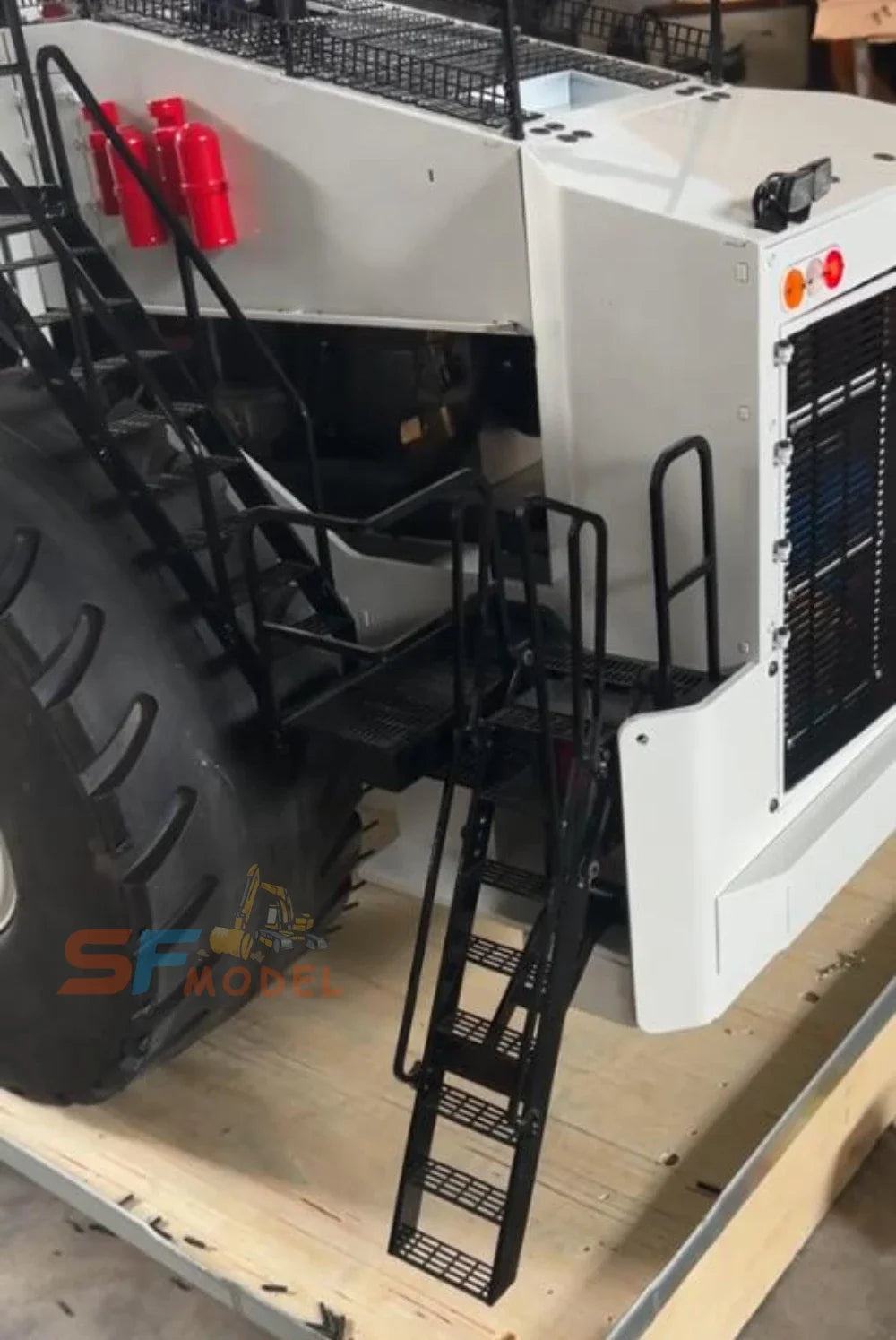 150KG L2350 Loader 1/14 Scale Hydraulic RC Loader Heavy Metal Loader with Lighting and Sound System Remote Control Model