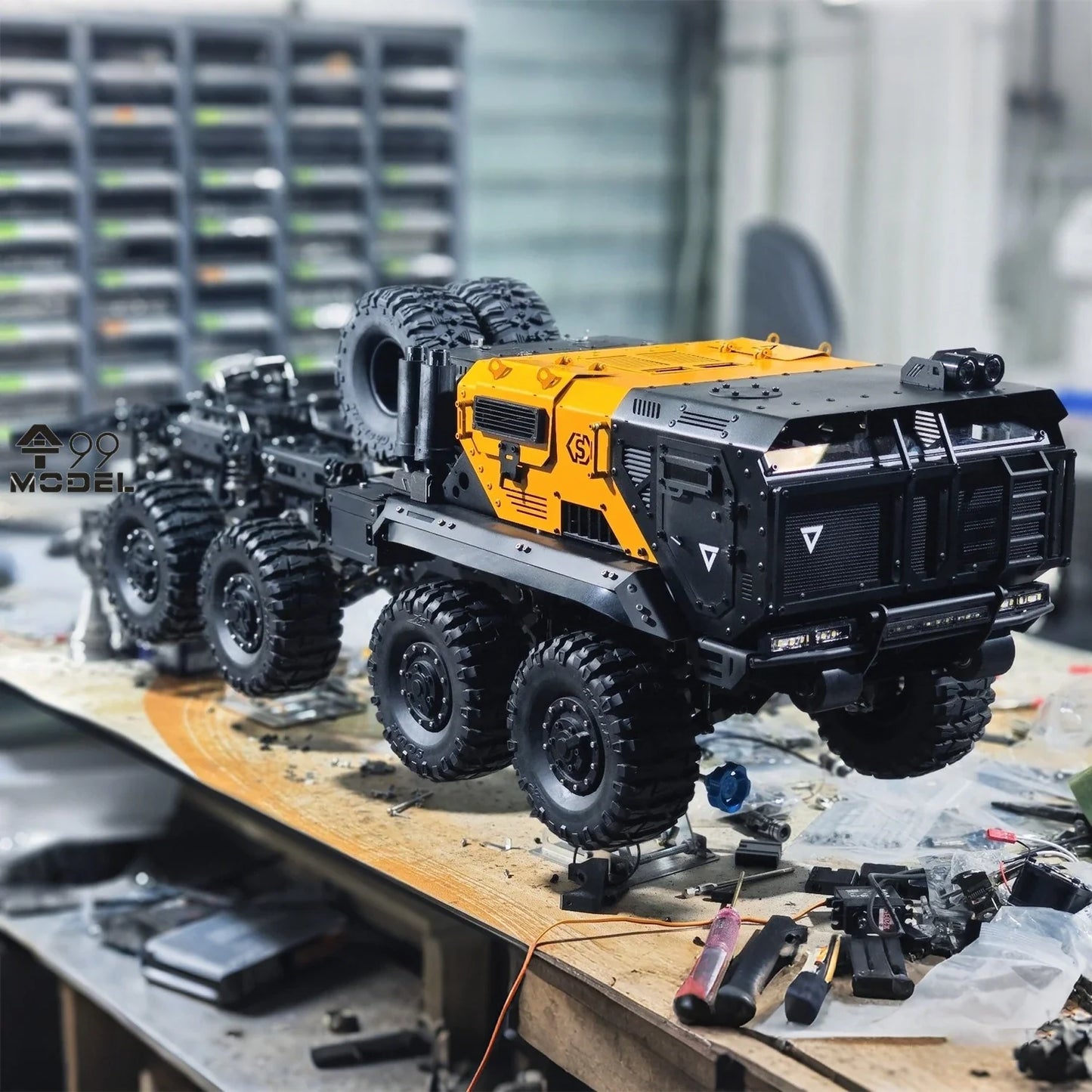 ST10X RC Truck 1/10 8x8 RC Car Metal Model with Light and Sound System Remote Control Military Truck Off-road Vehicle Model Toy