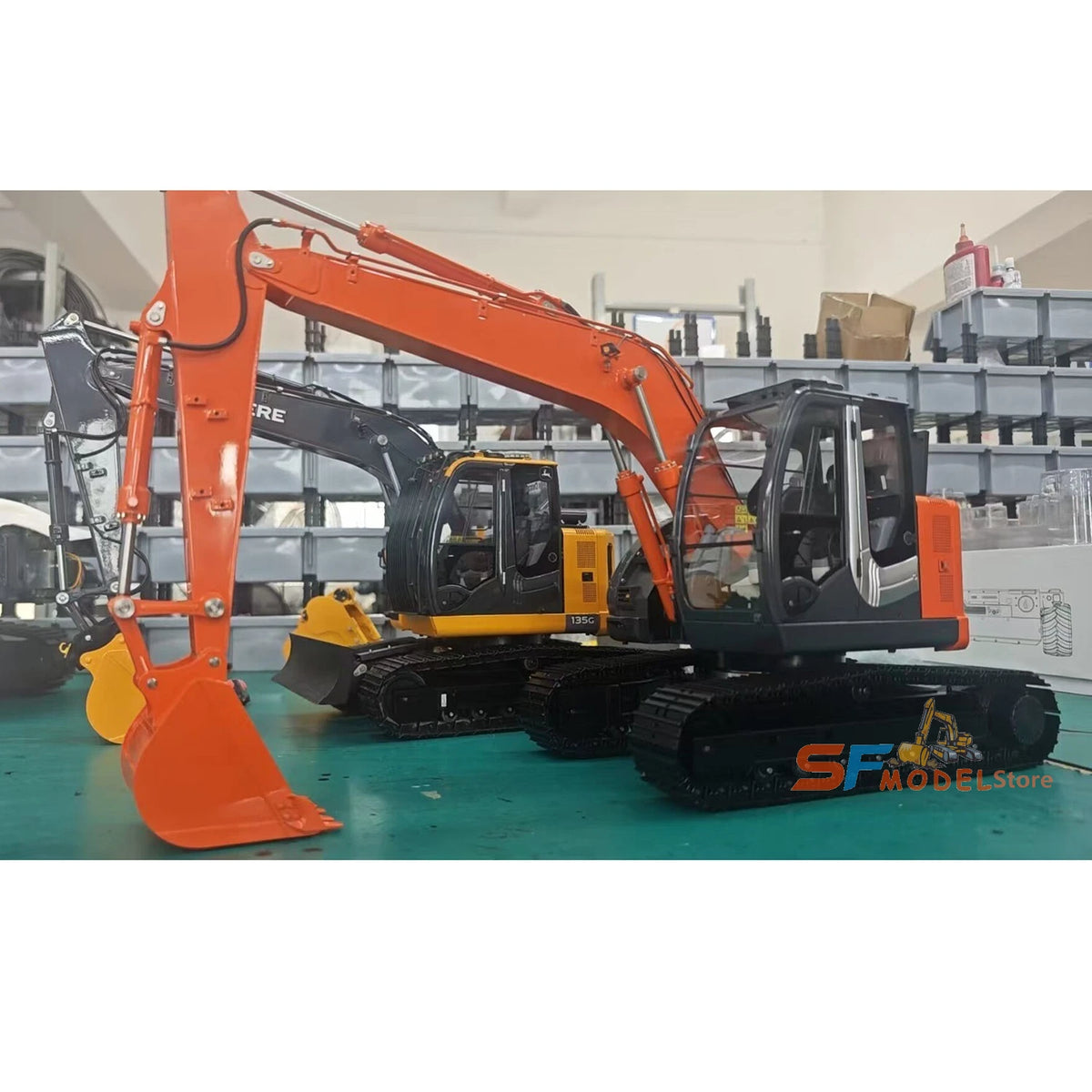 Hitachi ZX135US Excavator 1/14 Scale RC Hydraulic Excavator Metal Model with Lighting and Sound System RTR Version