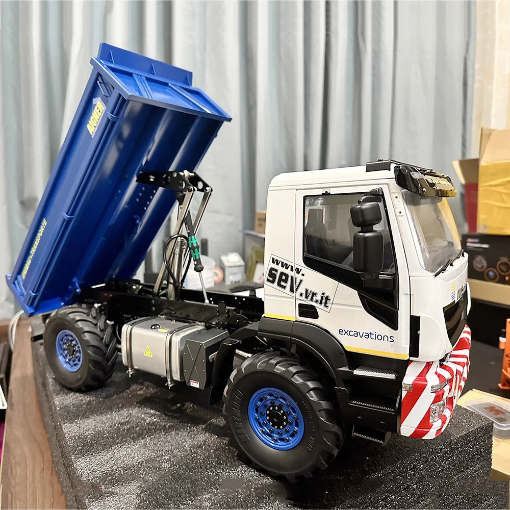 Iveco RC Hydraulic Dump Truck 4X4 1/14 with Light and Sound System Full Drive High Torque Remote Control Truck Metal Model Toy