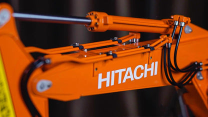 Hitachi ZX135US Bagger 1/14 RC Hydraulikbagger mit kurzem Heck, RTR mit Licht- und Soundsystem, Baggermodell, ferngesteuertes Spielzeugauto für Jungen